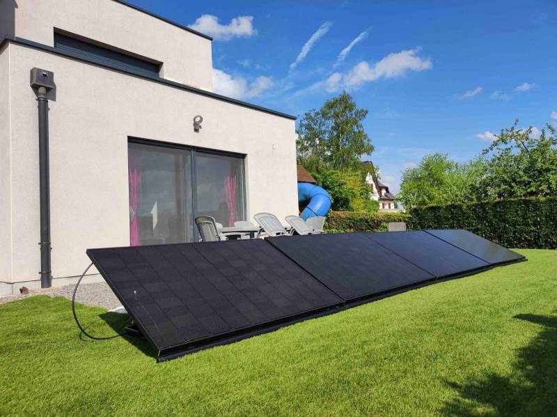 Installer le kit solaire MACLEM® pour faire des économies d'énergie et réduire vos factures d'électricité pour votre résidence à Versailles