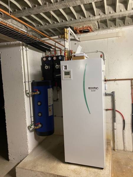 Pose de pompe à chaleur air eau Mitsubishi Electric Ecodan à Issy-les-Moulineaux